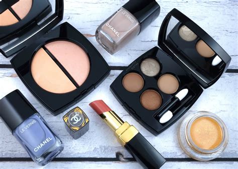 cruise collection 2019 chanel makeup